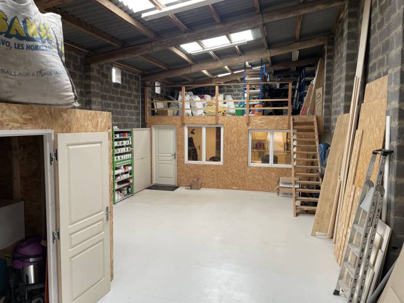 Fabrication d'une mezzanine en bois pour un usage professionnel à Francheville (69)