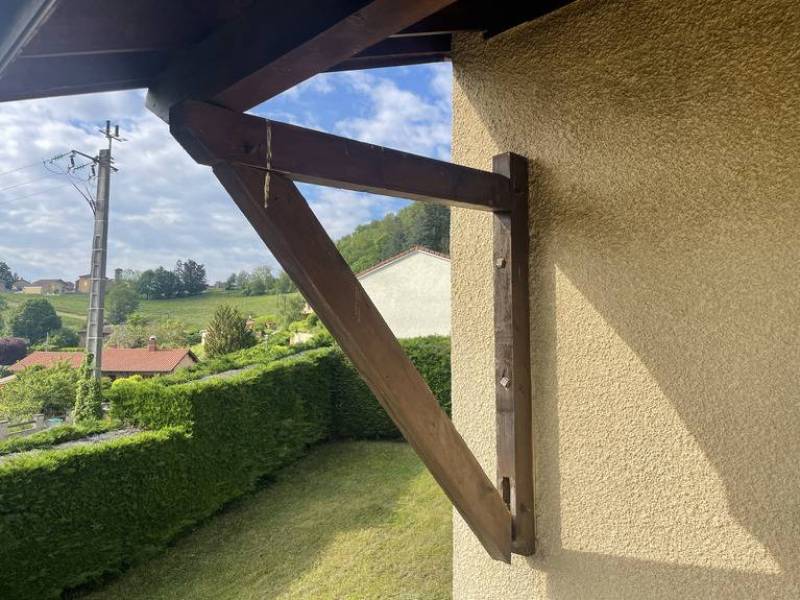 Remplacement de la console de toit dégradée à Charbonnière-les-Bains (69)