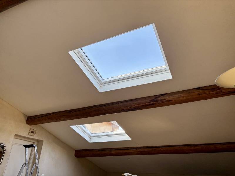 Travaux de remplacement de Velux à Brignais (69) : solutions pour une meilleure isolation