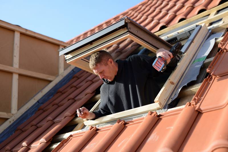 Pose de plusieurs Velux dans des gites ou maison d'hôte à Soucieu-en-Jarrest (Rhône)