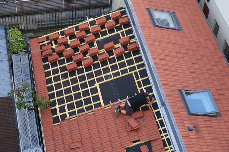 Travail sérieux au meilleur prix pour un couvreur zingueur à Pollionnay (69)