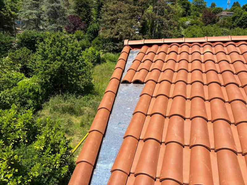 Habillage de bandeaux aluminium RAL 7016 chantier zinguerie Craponne (69)