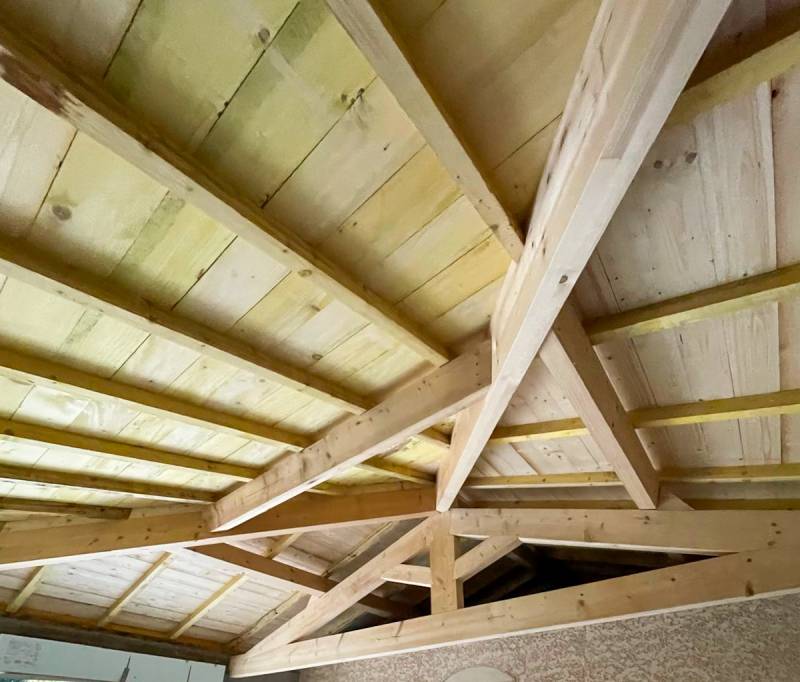 Charpente traditionnelle en épicéa pour extension à Craponne par Vince&Co