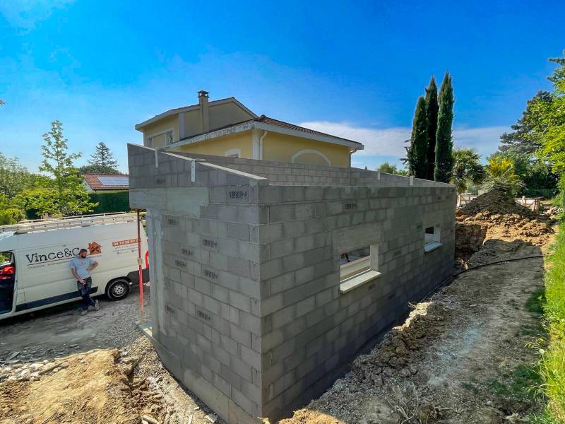 Remplacement de toiture, zinguerie et rénovation de bandeaux en bois à Chasselay (69380)