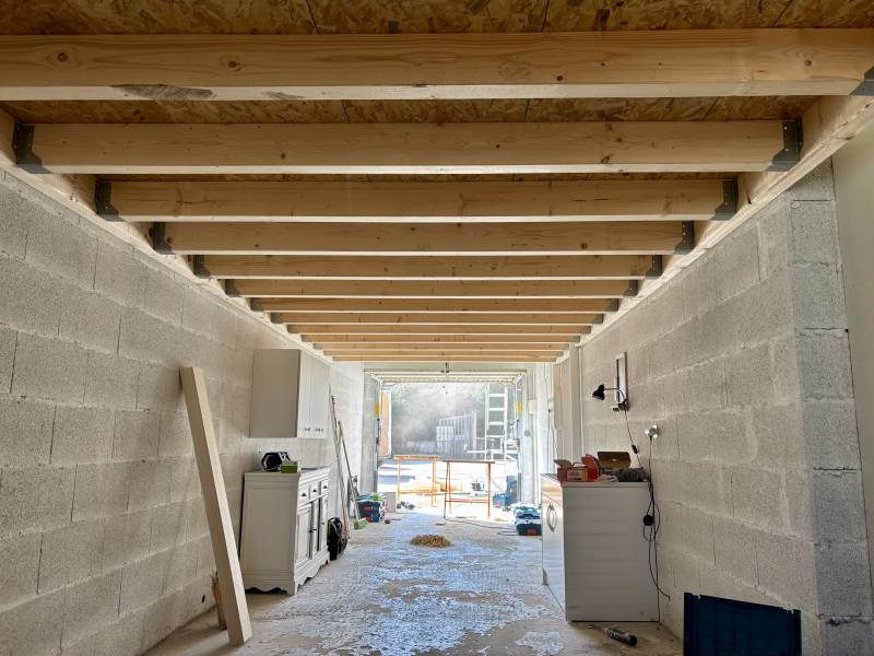 nstallation d’un sol en dalles OSB sur structure bois pour une suite parentale à Craponne (69)