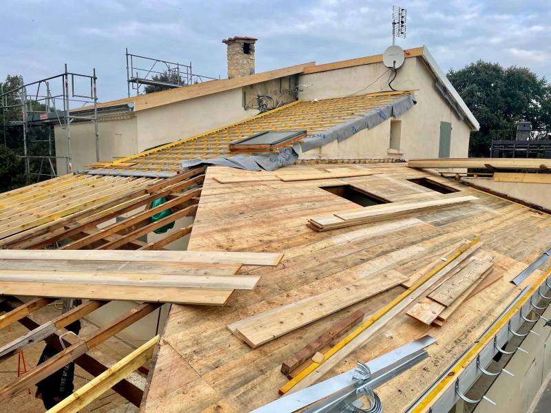 Remplacement des abergements de Velux S06 pour une meilleure étanchéité à Tassin-la-Demi-Lune (69)